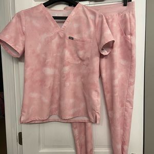 Figs medium scrub set